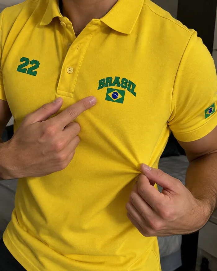 Foto enviada por Liam Maldonado: camisa polo amarela Brasil 22